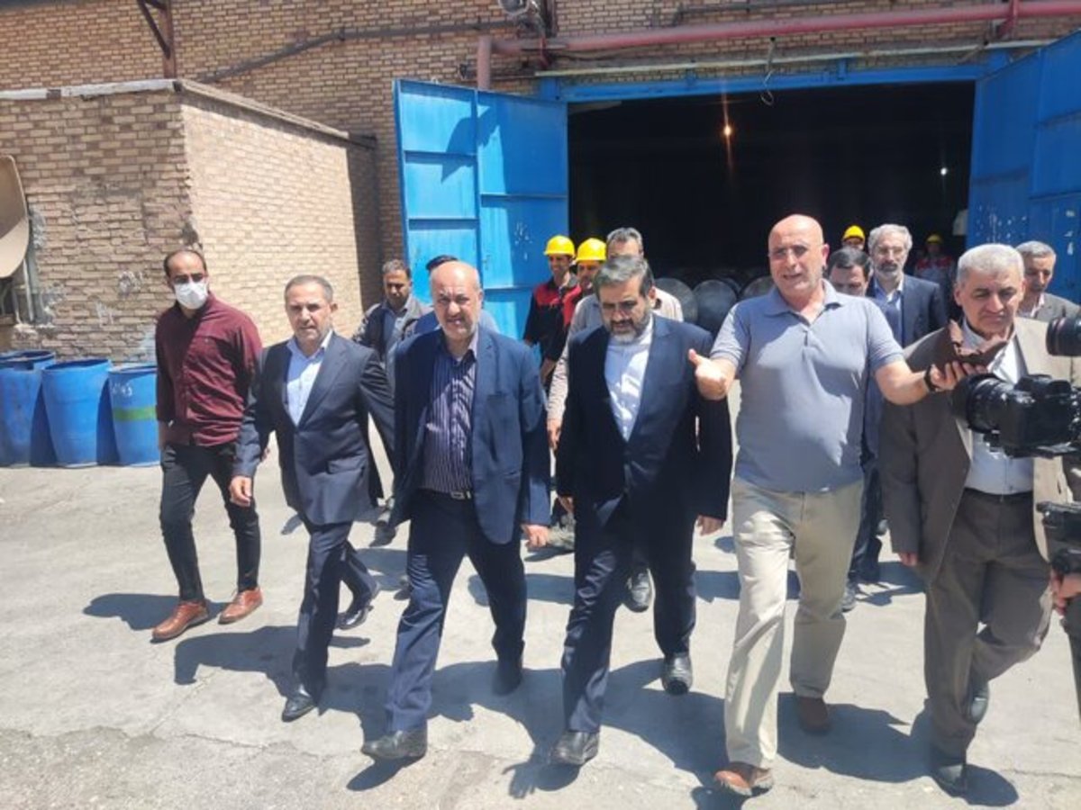 بازدید وزیر فرهنگ و ارشاد از شرکت کاغذ پارس هفت تپه