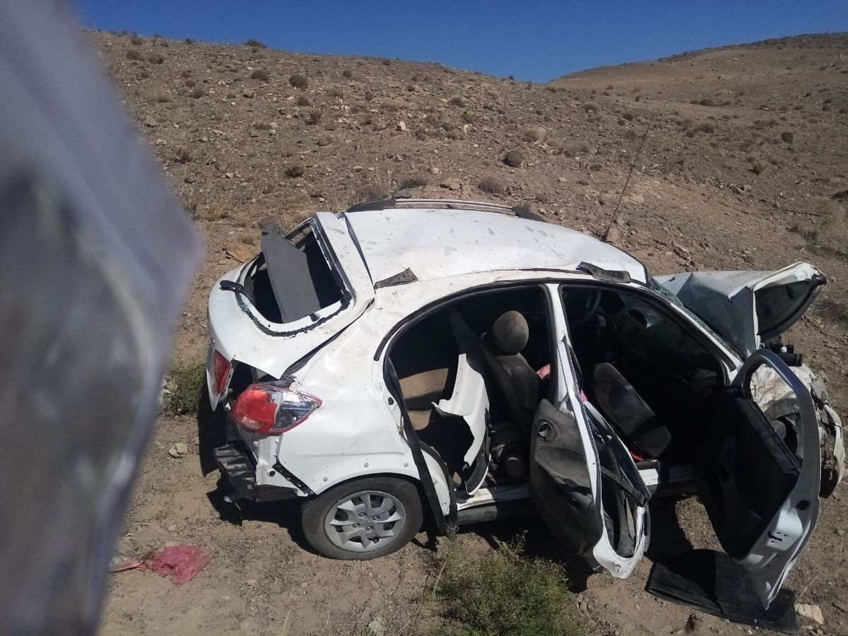 یک فوتی و چهار مصدوم بر اثر واژگونی خودرو در دشت ارژن شیراز
