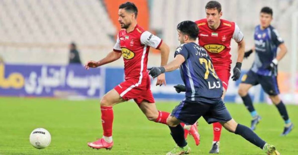 بازی در ناکجا آباد؛ بلاتکلیفی پیکان و پرسپولیس