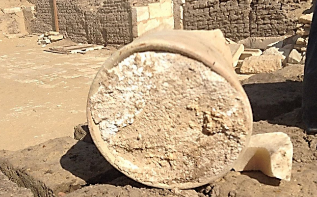 ردی از پنیر ۷۲۰۰ ساله در ظروف باستانی