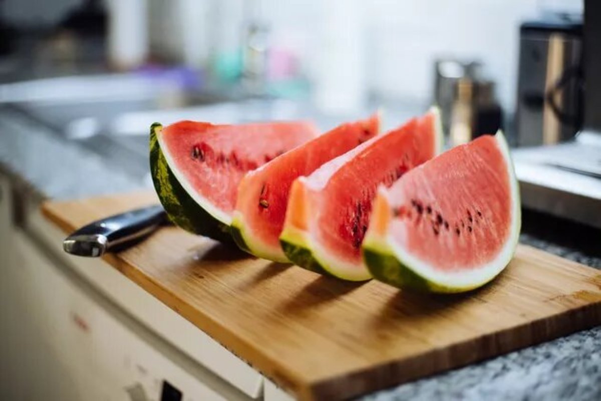 کاهش خطر بیماری قلبی با این میوه تابستانه
