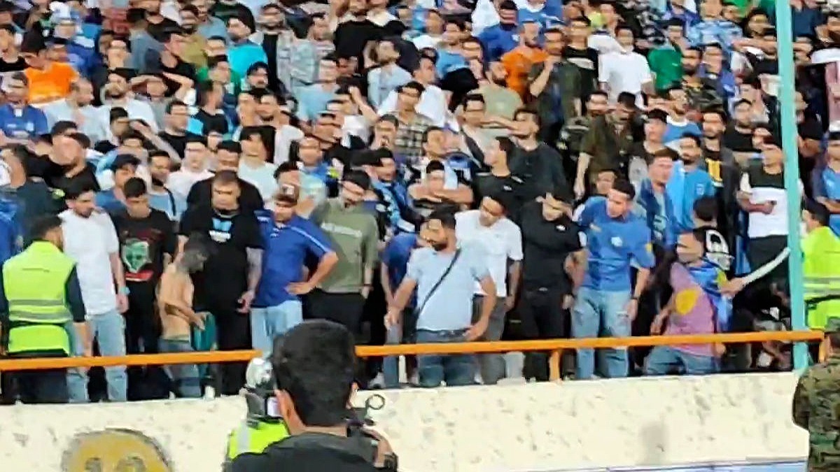 خودزنی عجیب استقلالی‌ها یک هوادار را سوزاند