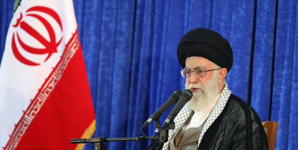 آغاز سخنرانی رهبر معظم انقلاب در حرم امام خمینی (ره)