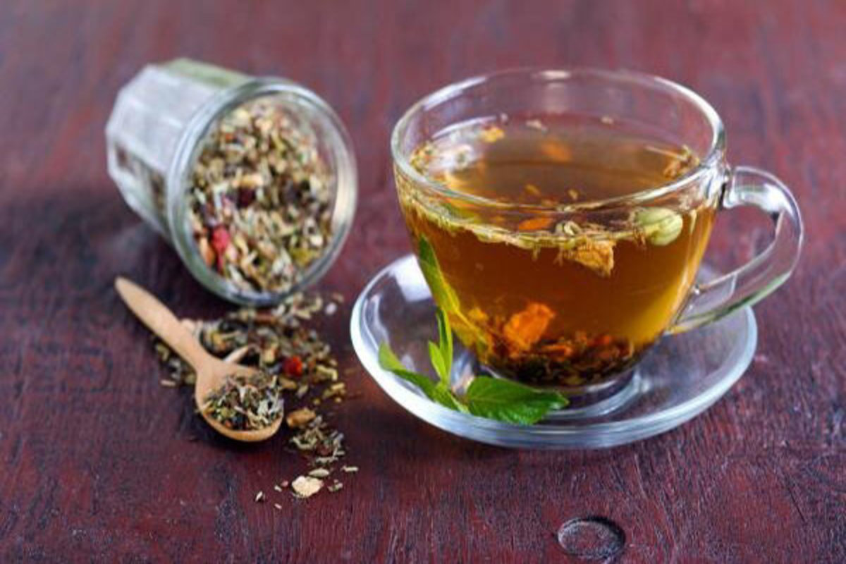 عوارض مصرف افراطی دمنوش‌ها