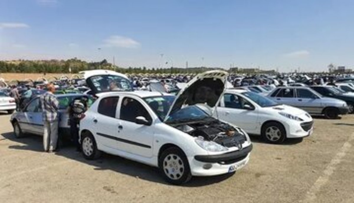 شیب نزولی قیمت در بازار خودرو