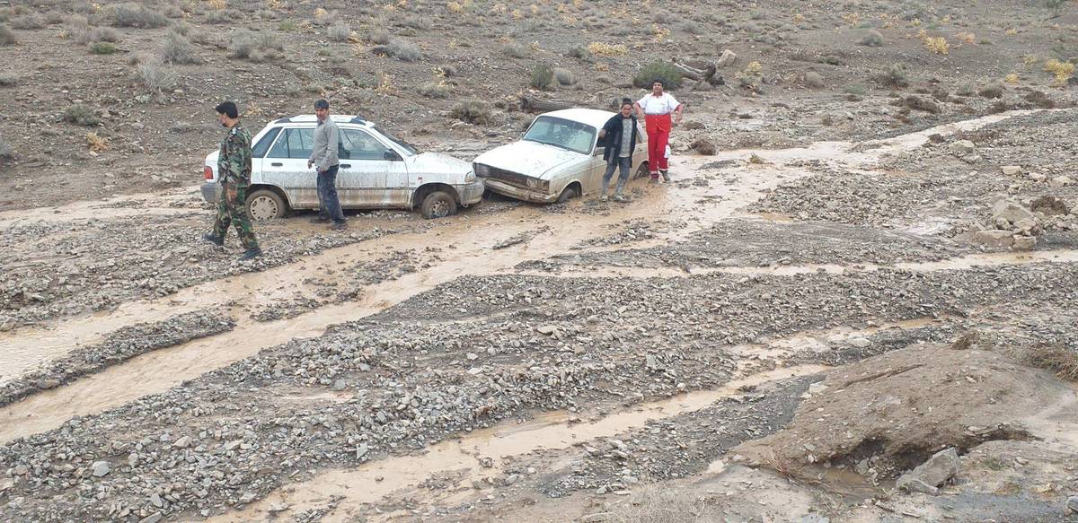 بازگشایی مسیر‌های ارتباطی کوهبنان