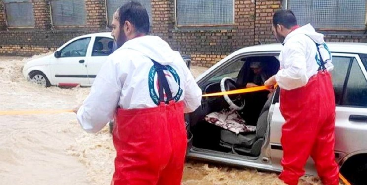 امدادرسانی به بیش از ۱۰۰۰ نفر در سیل و آبگرفتگی ۳ روز گذشته