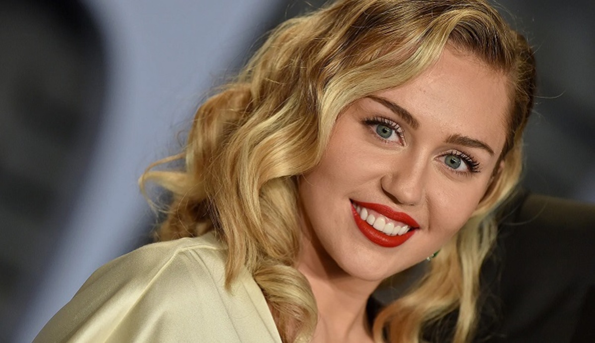 خواننده زن مشهور: آواز خواندن برای صد‌ها هزار نفر برای من لذت‌یخش نیست!