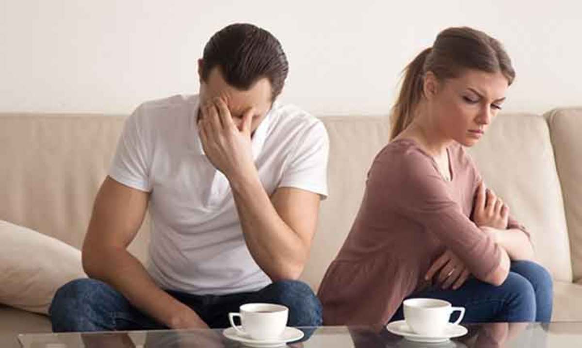 خواهرخانمم وقت و بی‌وقت به خانه ما می‌آید