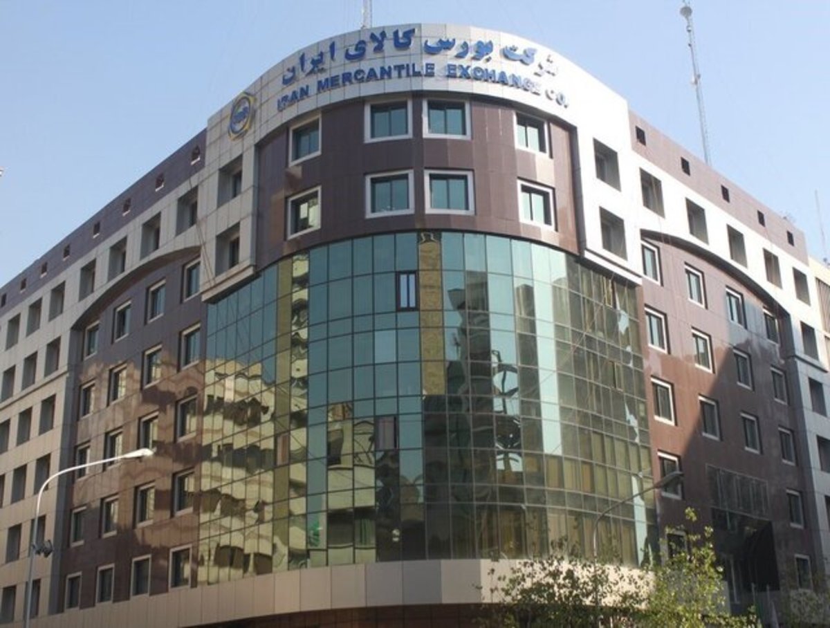 کاهش ۷۱۳ میلیونی قیمت کامیون در بورس کالا