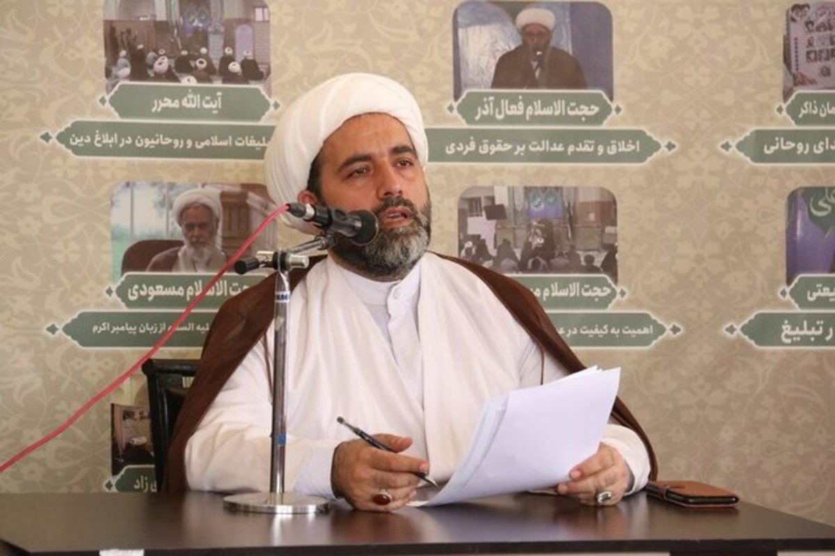 تبلیغ دین و توجه به جهاد تبیین بر همگان واجب است