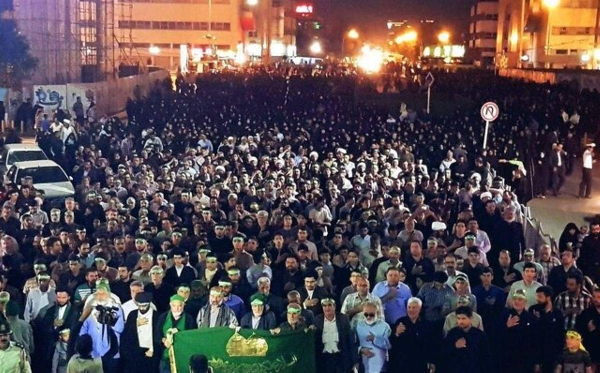 اجتماع زائران و مجاوران رضوی در شب شهادت حضرت جوادالائمه (ع)