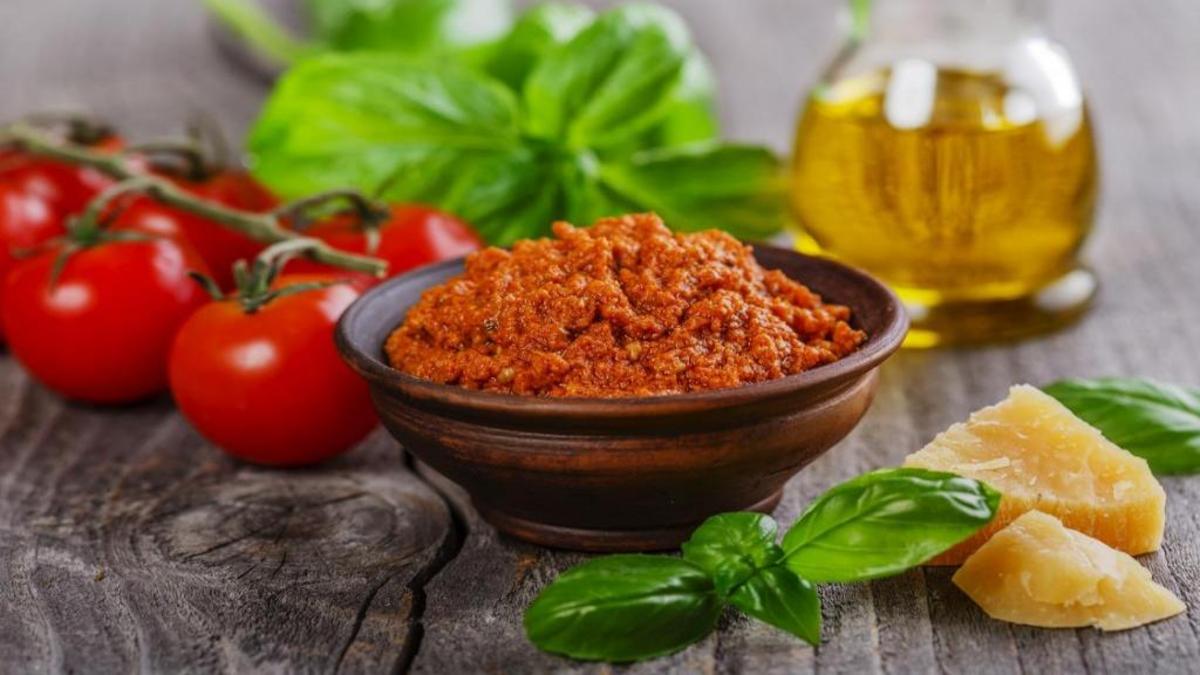 راز خوشمزگی سس ایتالیایی پرطرفدار و خوشرنگ پستو چیست؟