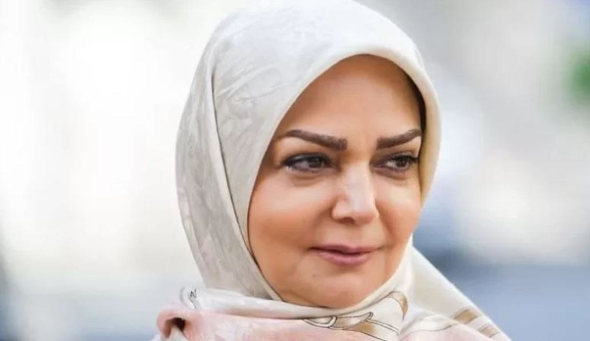 مجری خانم دهه شصت به سمت تبلیغات بازرگانی رفته است!؟