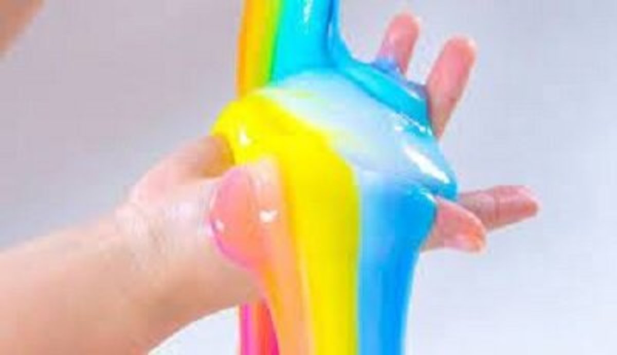 ژل و خمیر‌های بازی غیرمجاز تهدیدی برای سلامت کودکان و نوجوانان