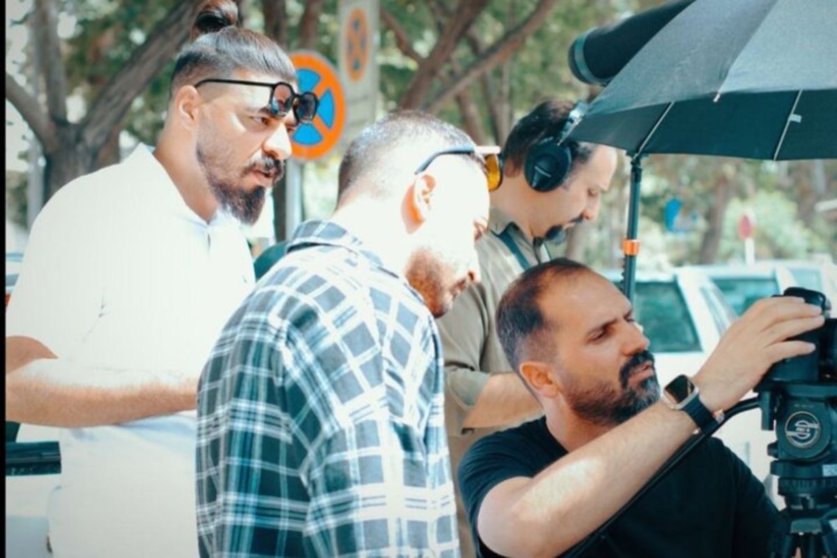 «چند قدم دورتر» روایتی از روزمرِگی‌های یک مرد