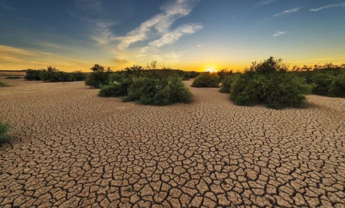 خطر خشکسالی ناگهانی و رویداد‌های خشک شدن غیرمعمول سریع تا سال ۲۱۰۰