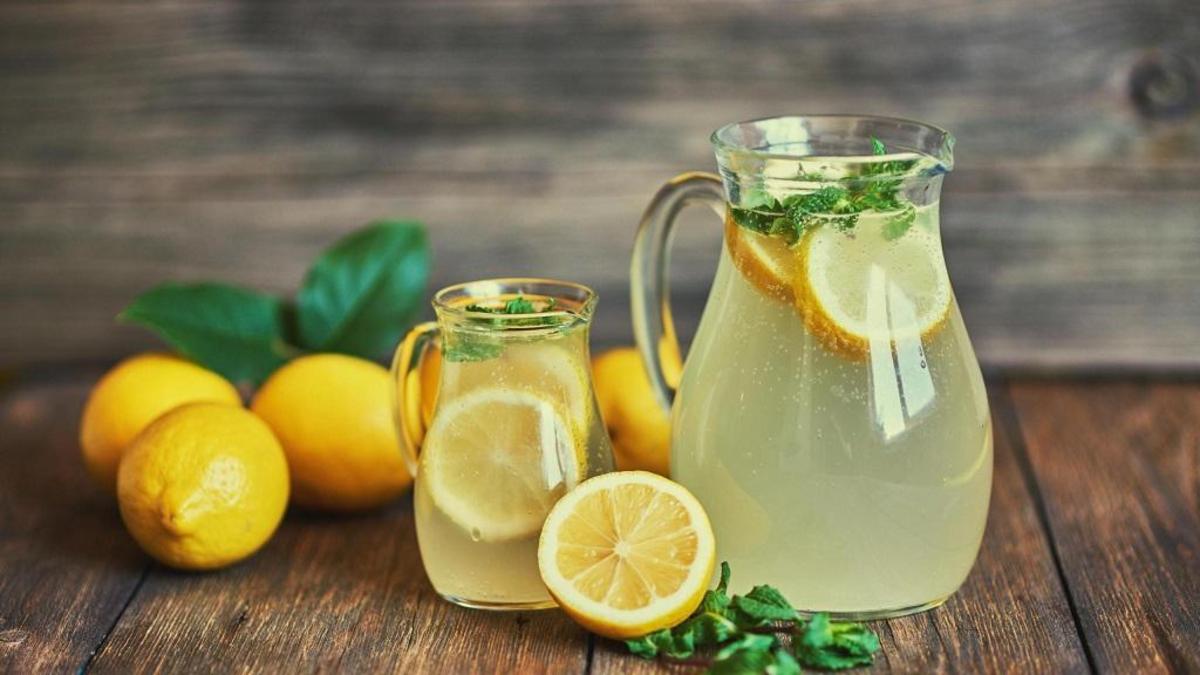 شربت خنک و گوارا آبلیمو را برای عزیزانتان در کمترین زمان درست کنید