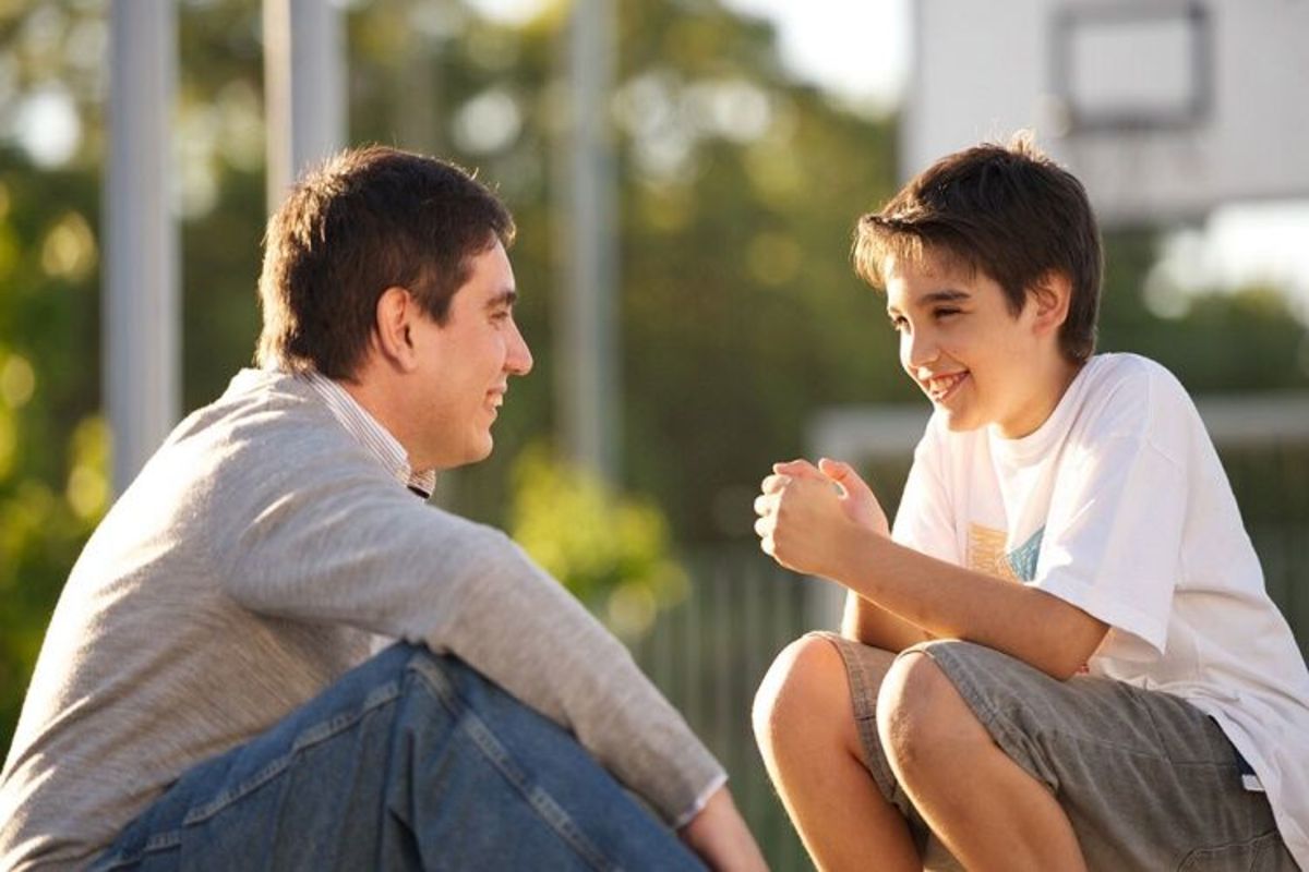 چگونه هنگام بیرون رفتن اجازه والدینمان را بگیریم؟