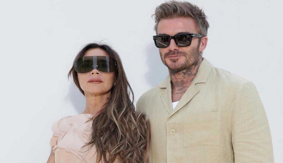 دیوید بکام با دمپایی کنار همسر خوش‌پوشش در یک فش شو! + عکس