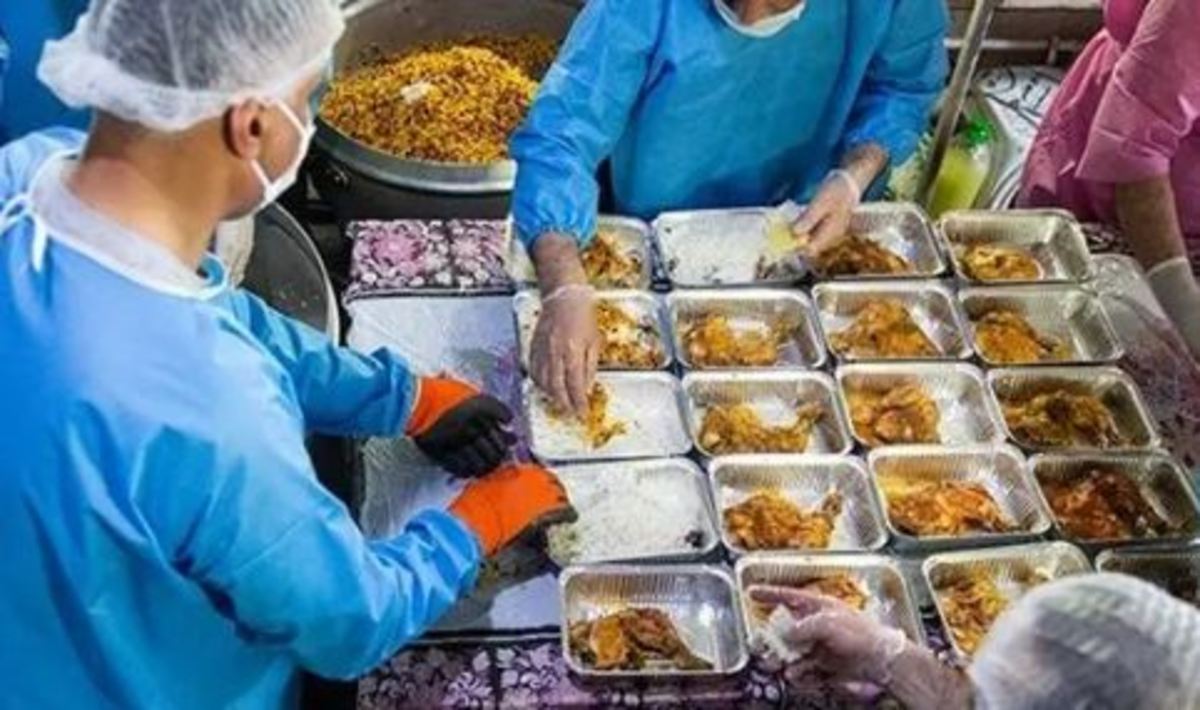 ۷۲ دیگ غذا در اراک طبخ شد