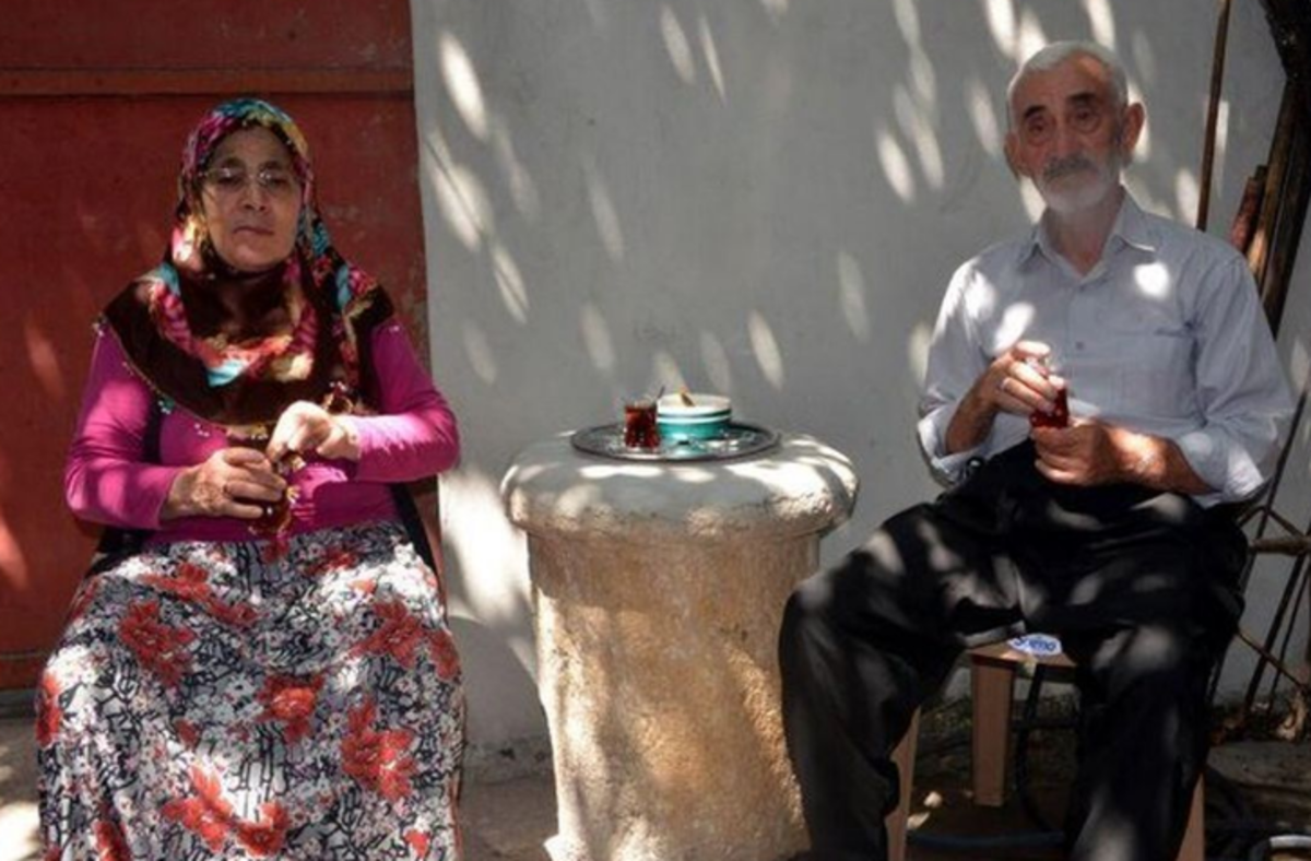 ستون باستانی رومی ۱۵۰۰ساله‌ای که به عنوان میز استفاده می‌شد