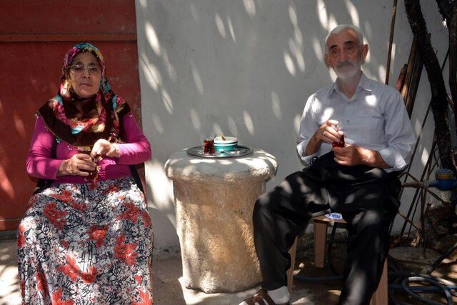 ستون باستانی رومی ۱۵۰۰ساله‌ای که به عنوان میز استفاده می‌شد
