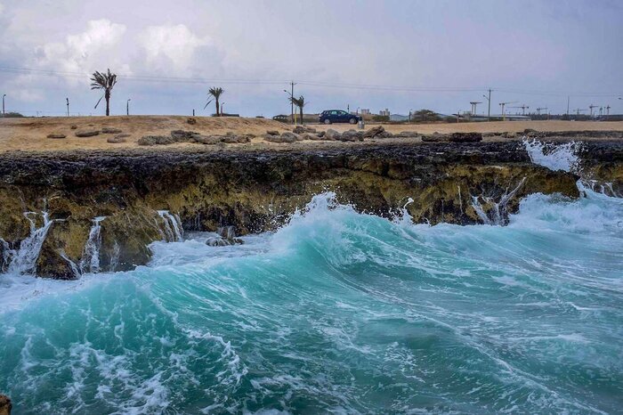 بقایای قبرستان و گورستان به جا مانده از یک جزیره نابود شده