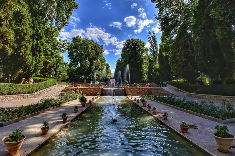 اگر به کرمان سفر کردید این باغ تاریخی و دیدنی را از دست ندهید