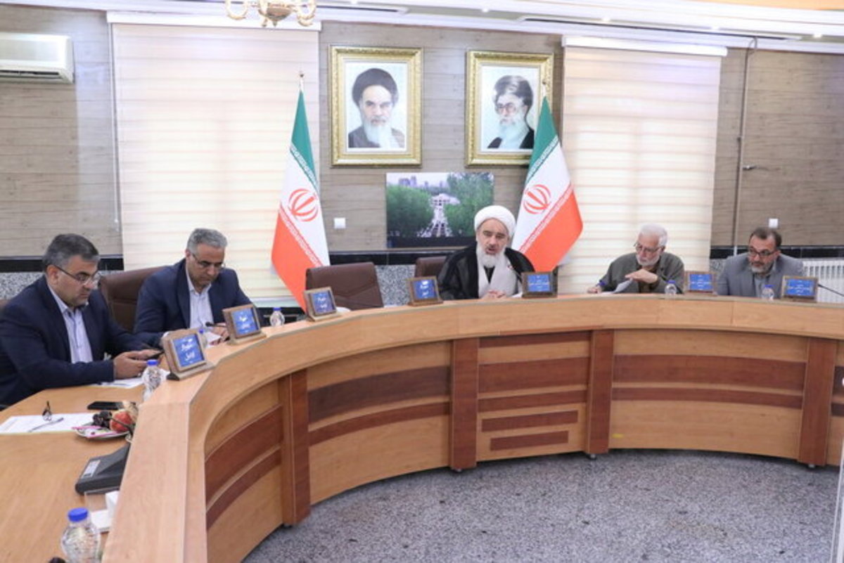 آغاز به کار مجمع مشورتی روسای شورا‌های اسلامی و شهرداران شمالغرب کشور در تبریز