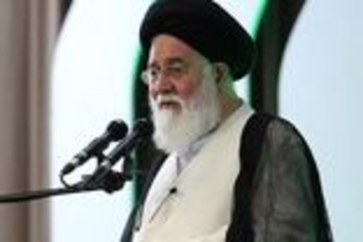 امام جمعه مشهد: کشف حجاب توطئه خاص انگلیسی‌ها بود