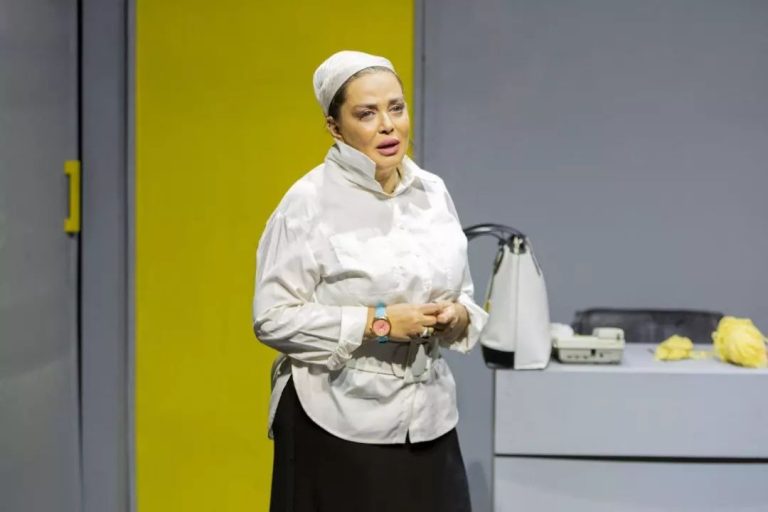 عکس/ تیپ مردانه و عجیب بهاره رهنما سوژه کاربران شد عکس/ تیپ مردانه و عجیب بهاره رهنما سوژه کاربران شد