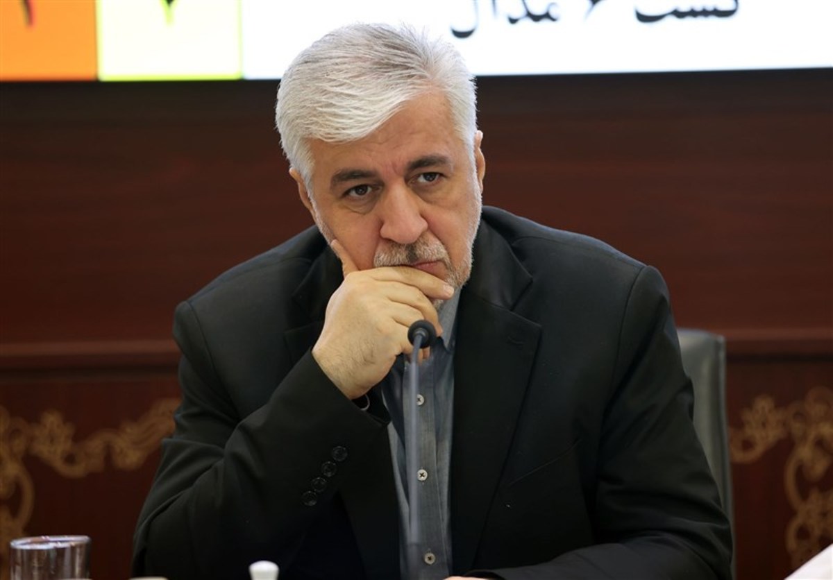 دنیامالی: دولت تا دو هفته آینده فردی دیگری را جایگزین سجادی در وزارت ورزش می‌کند