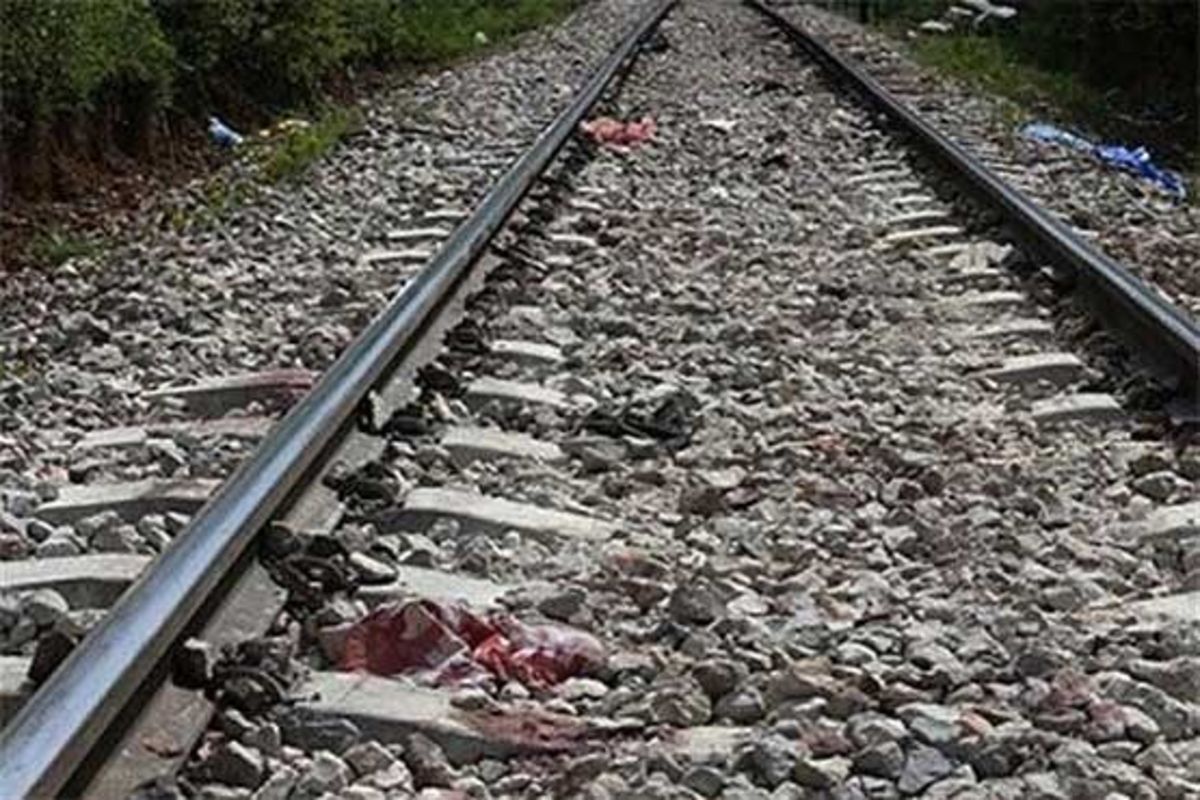 مردی در اراک بر اثر برخورد با قطار مسافربری جان خود را از دست داد
