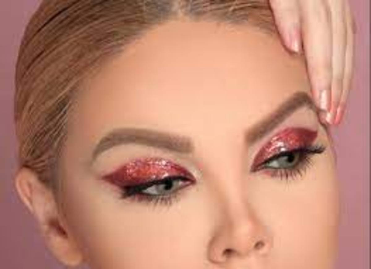 آیا می‌دانید انواع پودر گلیتر و کاربرد آن‌ها چیست؟