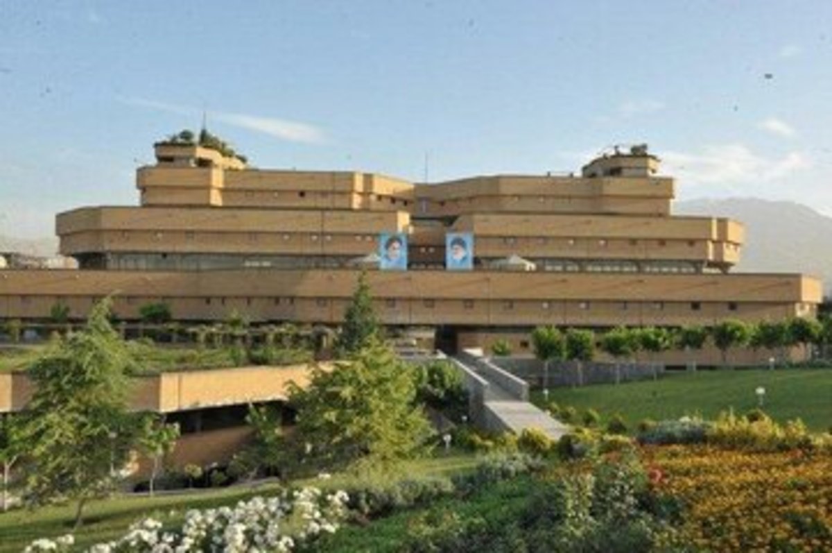 با تعطیلی روز‌های چهارشنبه و پنج شنبه تالار‌های مطالعه کتابخانه ملی باز است