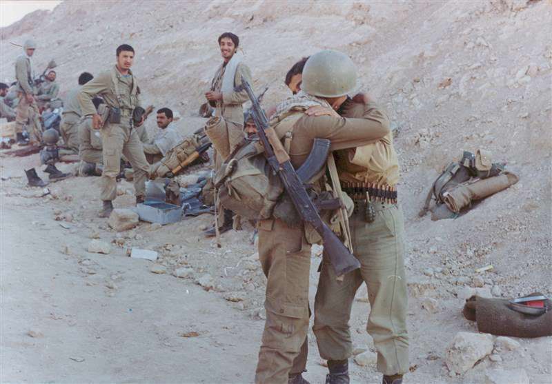 عطش رزمندگان دفاع مقدس زیر آفتاب سوزان جنوب؛ وقتی عراقی‌ها زیر کولر بودند