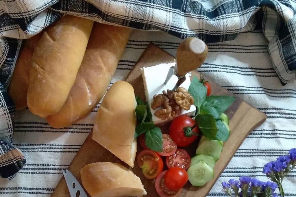 آموزش مرحله به مرحله تهیه نان باگت معروف فرانسوی در خانه