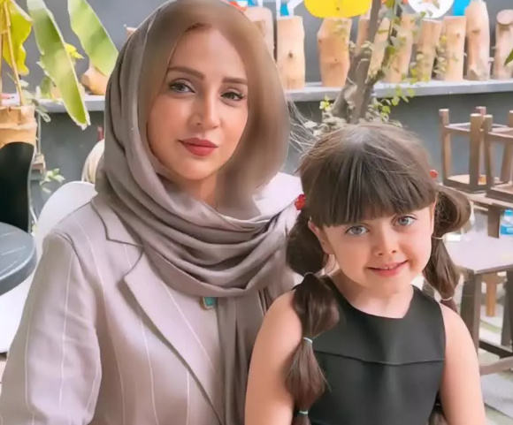 این دختر ملکه زیبایی ایران میشود! / زیبایی جادویی دختر چشم رنگی شبنم قلی خانی! /+ عکس این دختر ملکه زیبایی ایران میشود! / زیبایی جادویی دختر چشم رنگی شبنم قلی خانی! /+ عکس