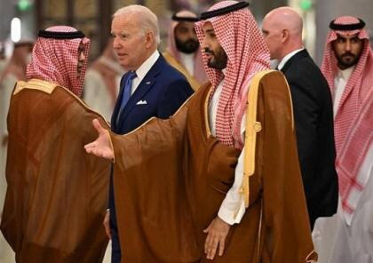 دو سناتور آمریکایی: بدون دستاورد برای فلسطینی‌ها، توافقی با عربستان در کار نیست