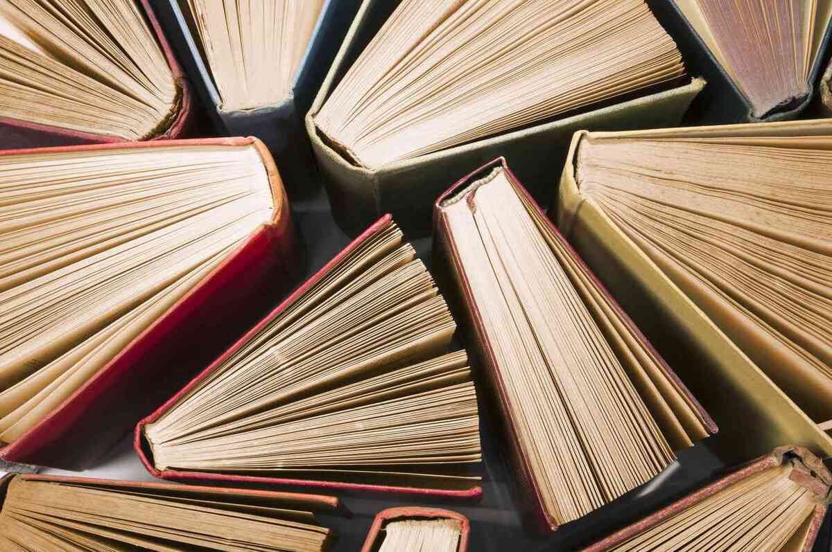 آیا چیزی درمورد معجزه کتاب درمانی و فواید آن می‌دانید؟