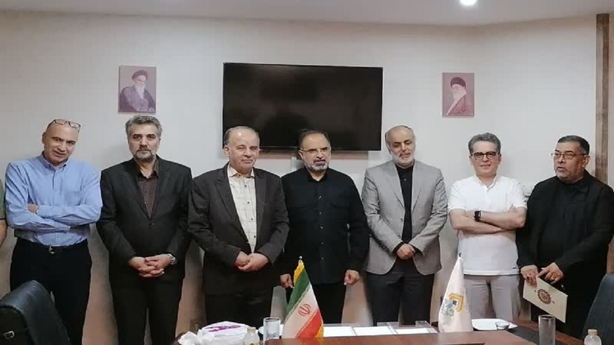 از عوامل تولید سمفونی خط شکنان تجلیل شد