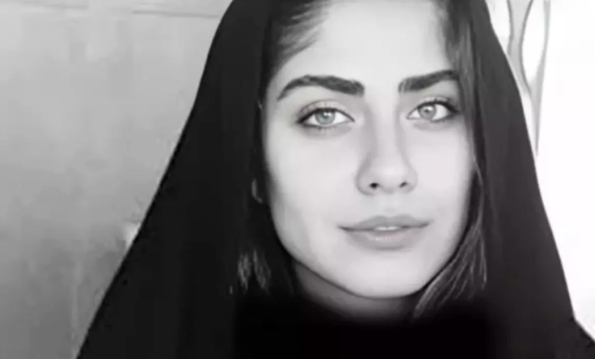 شباهت زیاد و عجیب این دو نفر به یکدیگر/بدل خانم بازیگر پیدا شد