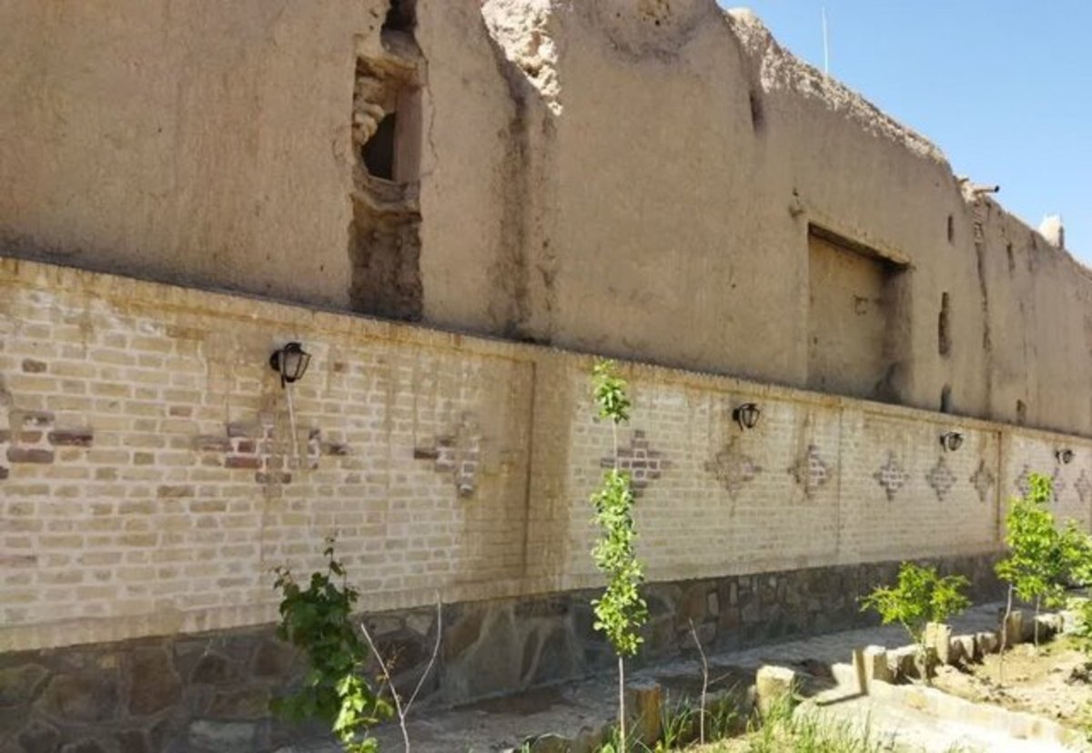 خانه تاریخی شهرستان درمیان مرمت می‌شود