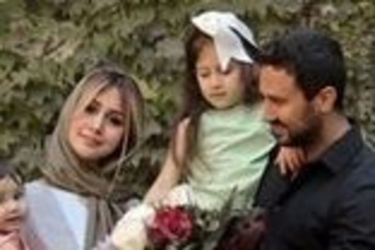 عکس/ استایل گنگ و خفن همسر شاهرخ استخری در رستوران لاکچری