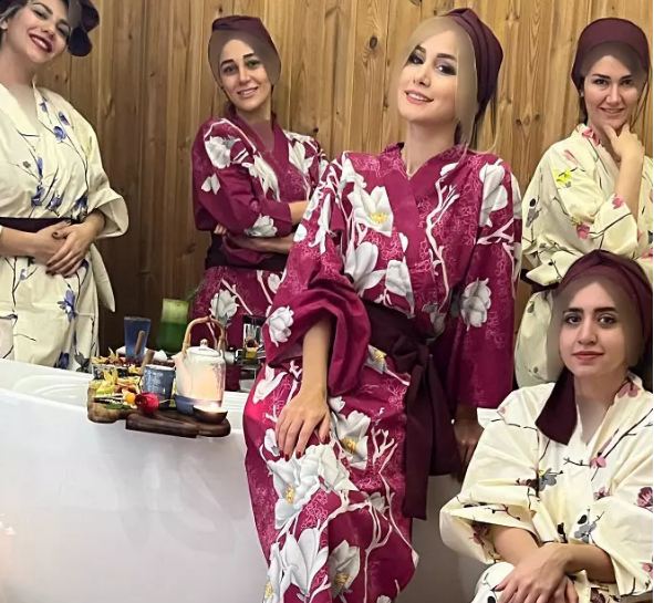 بی شرمانه‌ترین عکس همسر شاهرخ استخری در اتاق ماساژ / واقعا چرا منتشر شد؟!