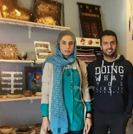 تیپ اسپرت محمد میثاقی در کنار همسر نچرالش