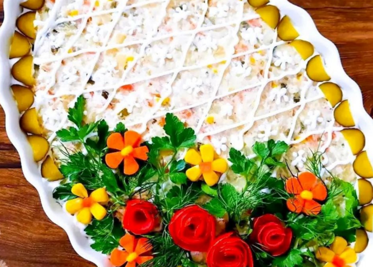 سیرتاپیاز درست کردن یک سالاد الویه مجلسی