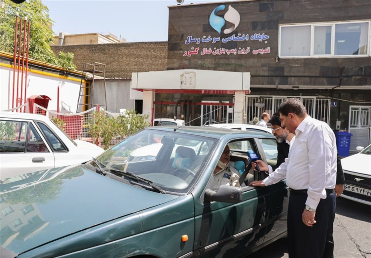 مخبر: مقرر شد سقف برداشت و برخی محدودیت‌های بنزین لغو شود