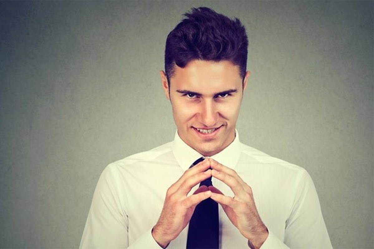چرا باید دربرابر افرادی با ویژگی